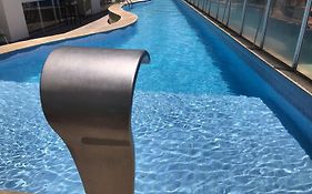 Cabo Frio com piscina e excelente localização